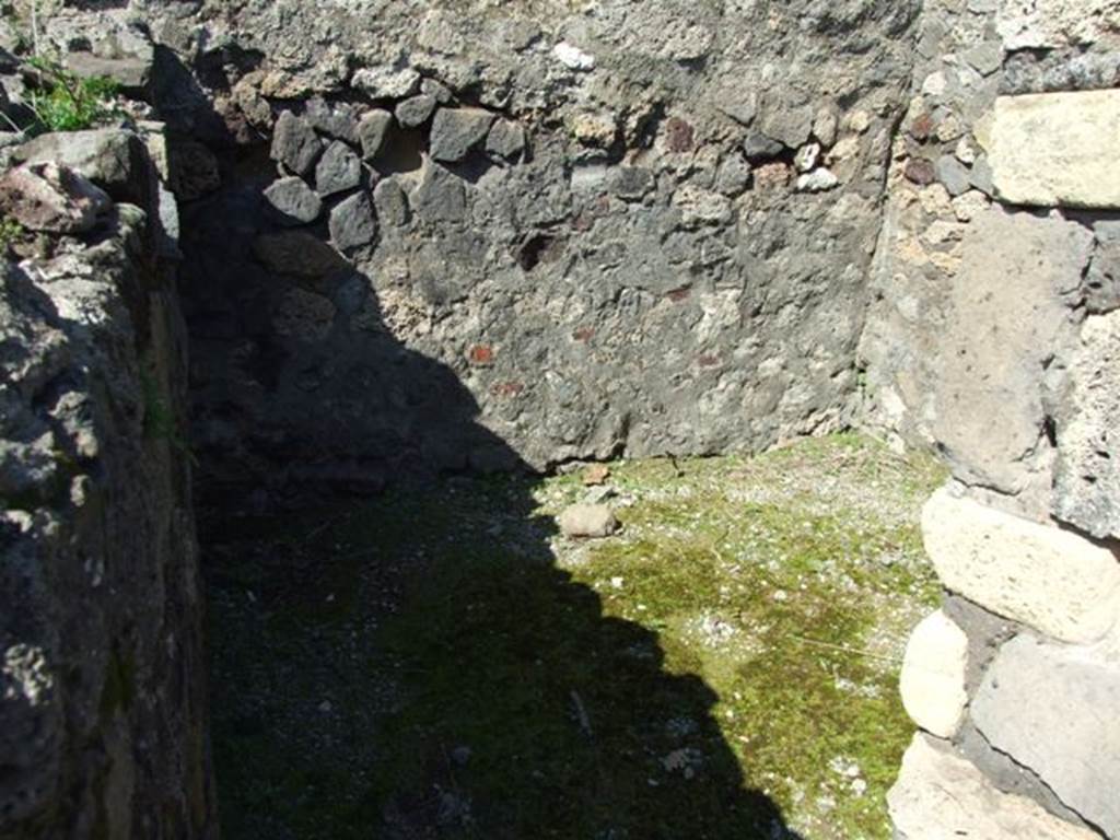 VI.1.4 Pompeii.  March 2009.  Small room on north side of metal gate.