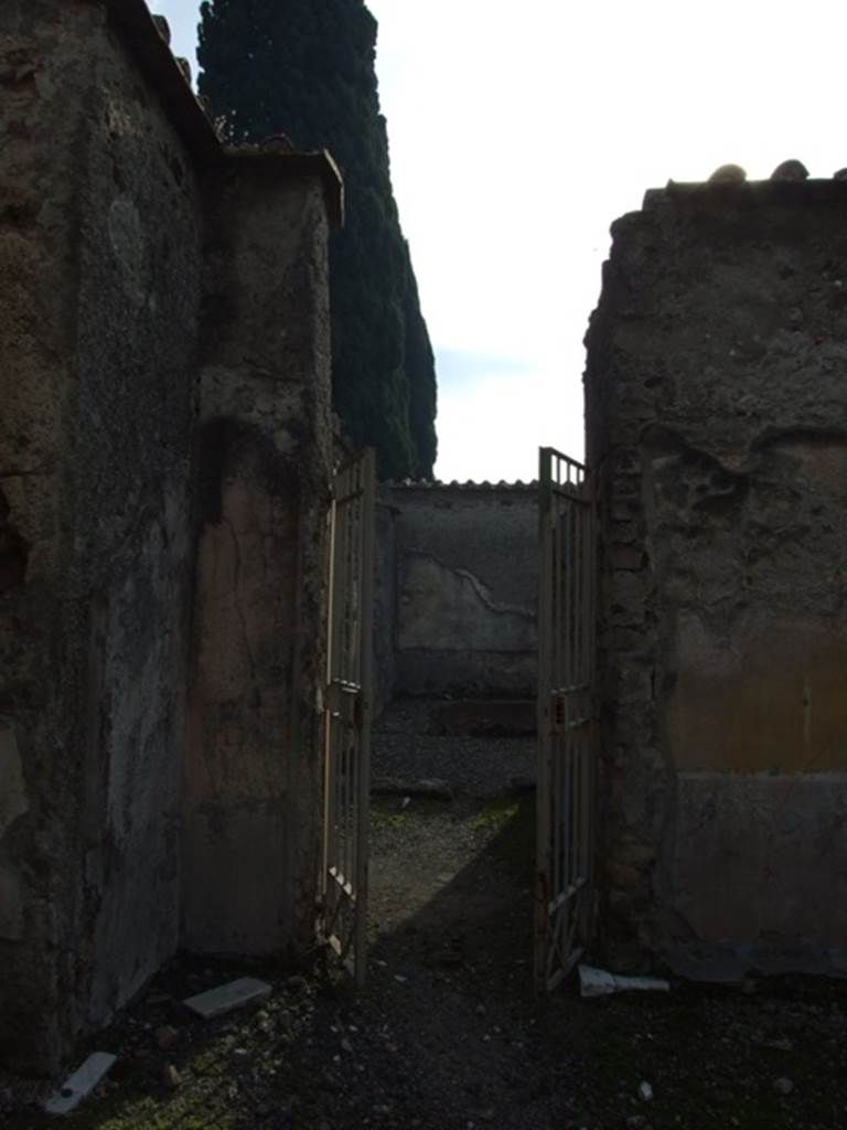 VI.1.7 Pompeii. December 2007. Looking south from room 30 atrium, into corridor and room 36.
