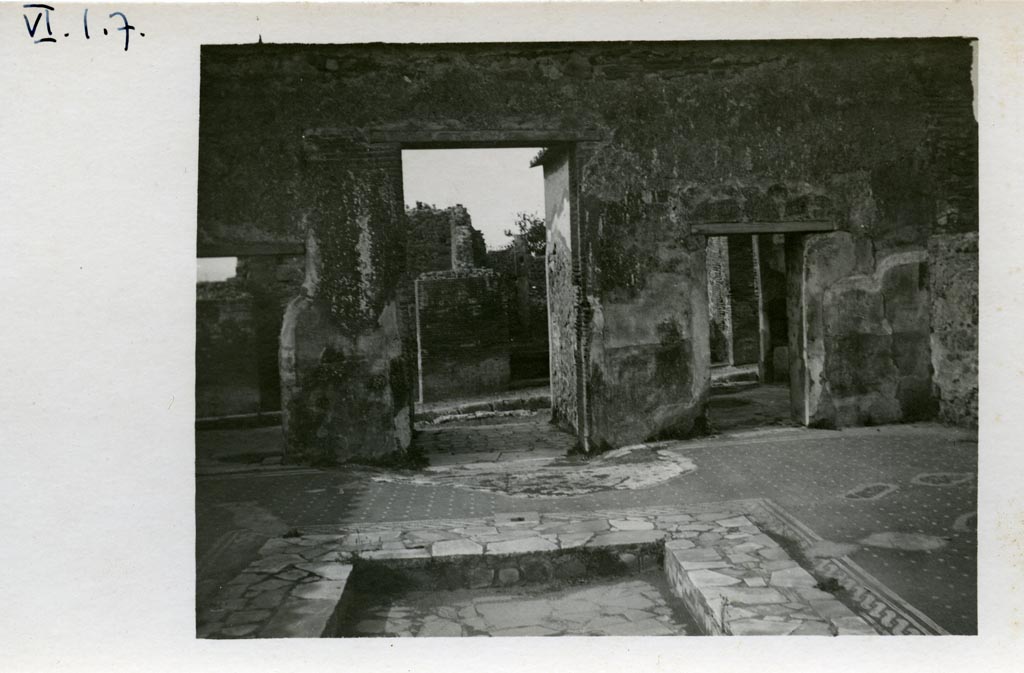 VI.1.7 Pompeii. Pre-1937-39. Looking west across atrium towards doorway to VI.1.7, in centre, and VI.1.6, on right.
Photo courtesy of American Academy in Rome, Photographic Archive. Warsher collection no. 016.
