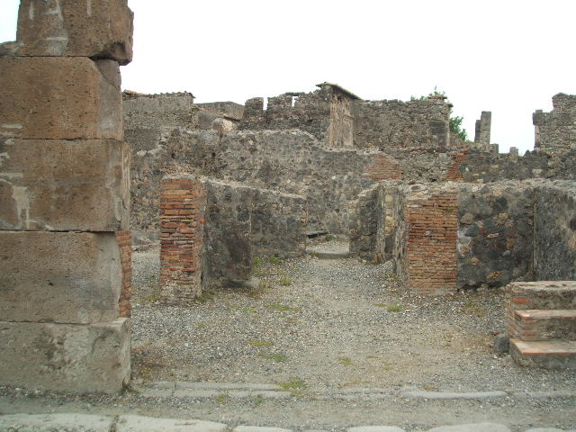 VI.1.15 Pompeii. July 2010. Looking east to rear. Photo courtesy of Michael Binns.