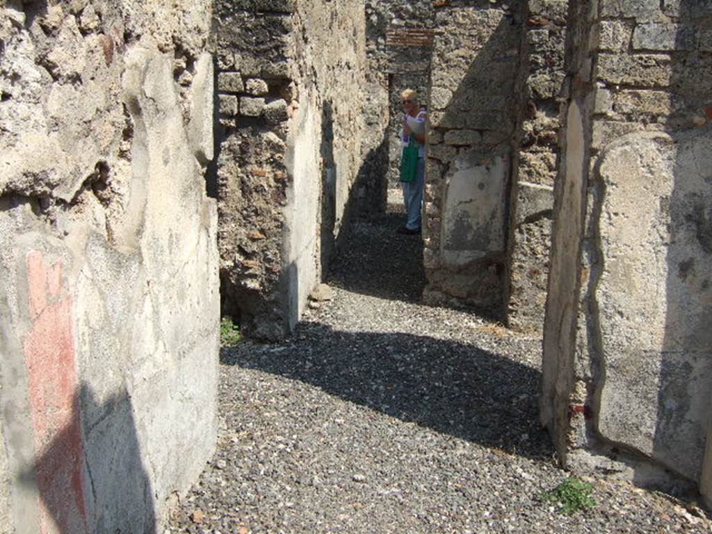 VI.2.21 Pompeii. Looking east towards rear posticum, from inside VI.2.16.
For other photos of the house, see VI.2.16.
