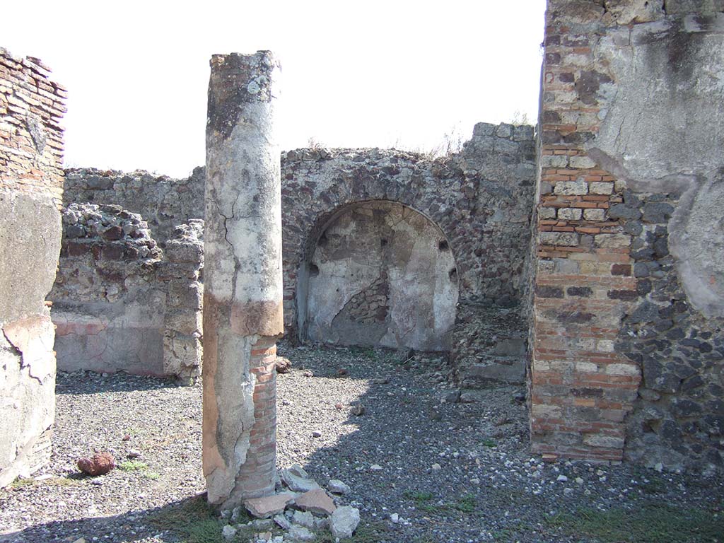 VI.2.25 Pompeii. September 2005. Looking south from peristyle towards site of storeroom and stairs to upper floor.