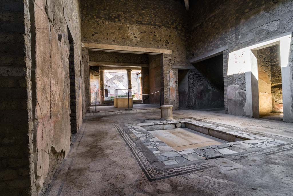 VI.8.3/5 Pompeii. April 2022. Looking north-east across atrium. Photo courtesy of Johannes Eber.