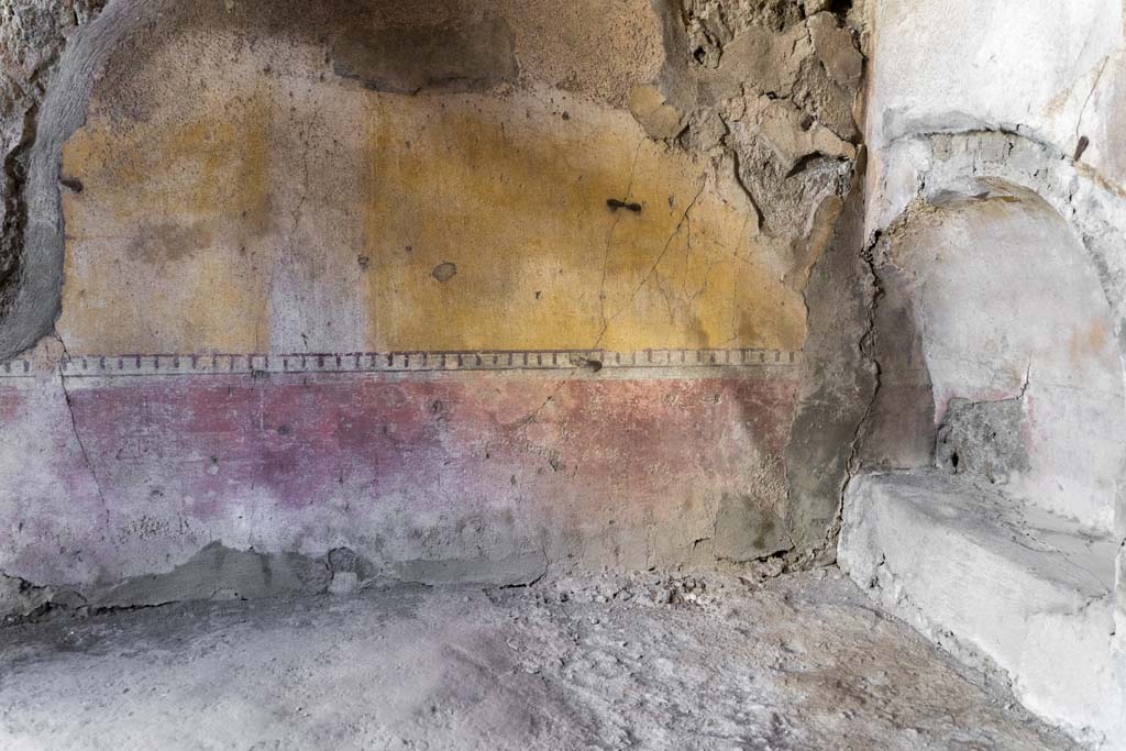 VI.8.3/5 Pompeii. April 2022. Room 10, south wall of porter’s room. Photo courtesy of Johannes Eber.