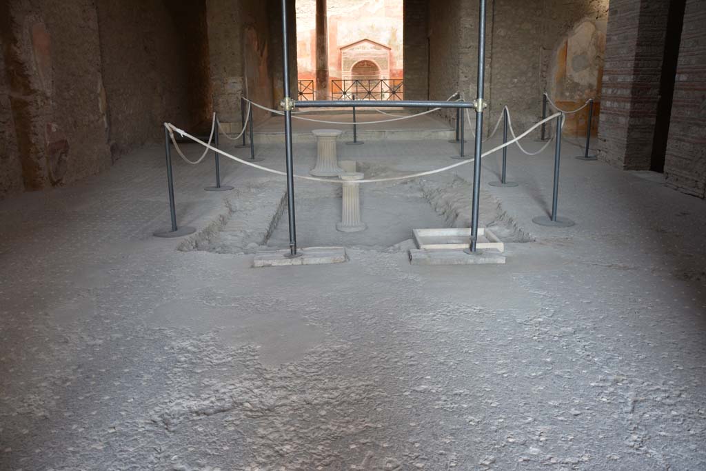 VI.8.23 Pompeii. September 2019. Looking west across flooring in atrium.
Foto Annette Haug, ERC Grant 681269 DÉCOR.

