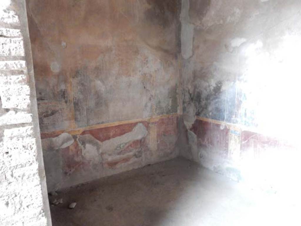 VI.8.23 Pompeii. May 2017. West wall of room in north-west corner. Photo courtesy of Buzz Ferebee.