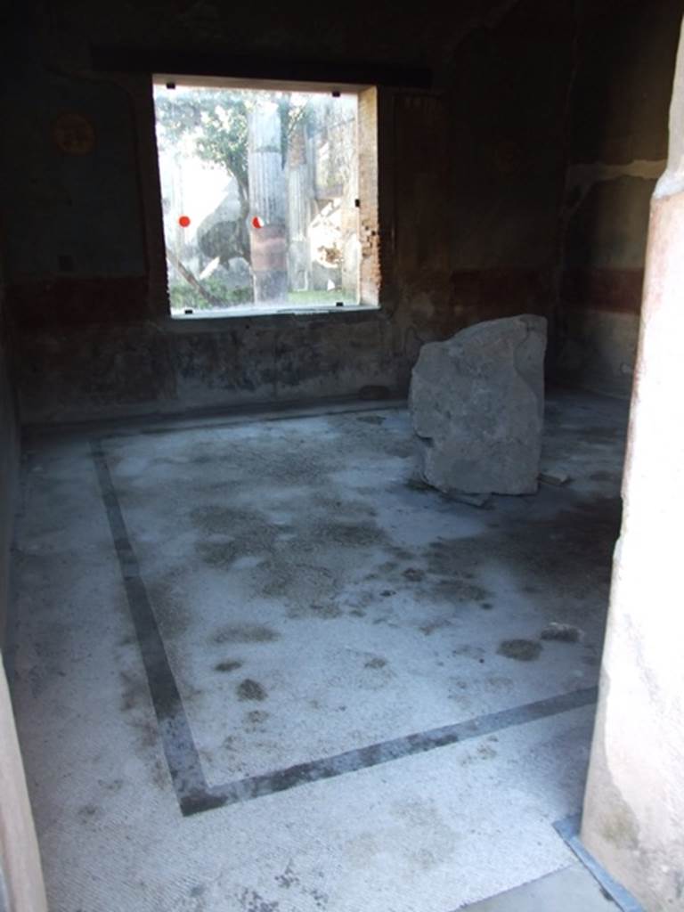 VI.9.6 Pompeii. March 2009. Room 8, mosaic floor.