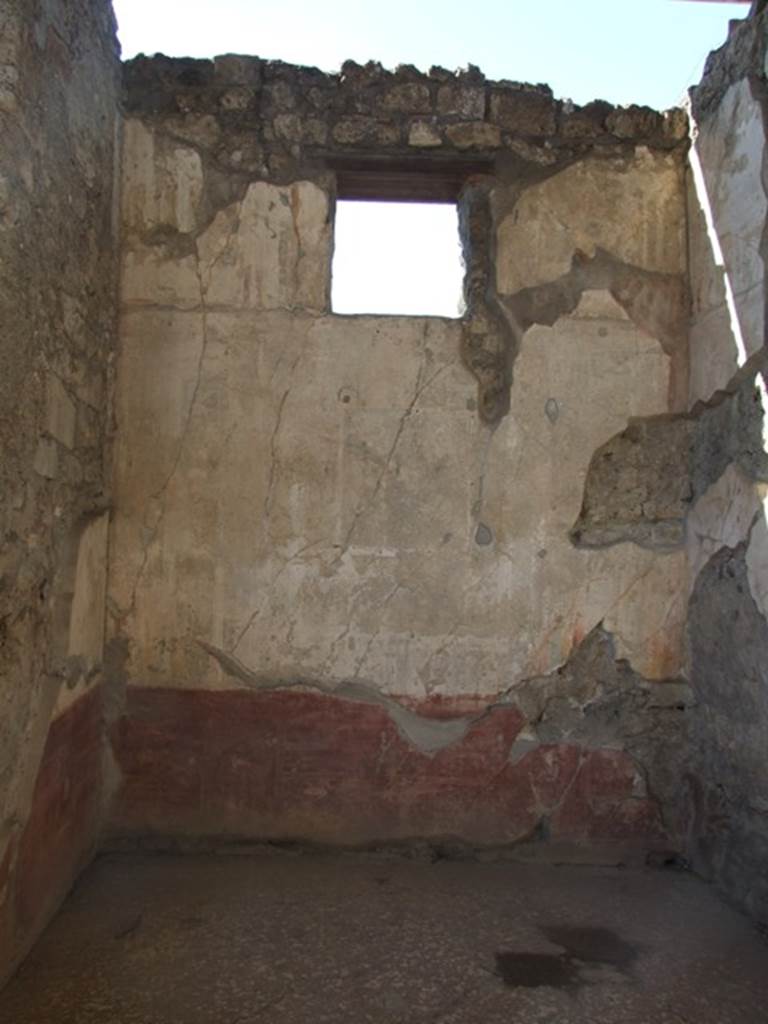 231290 Bestand-D-DAI-ROM-W.823.jpg
VI.9.6 Pompeii. W.823. Room 14, east wall.
Photo by Tatiana Warscher. With kind permission of DAI Rome, whose copyright it remains. 
See http://arachne.uni-koeln.de/item/marbilderbestand/231290 
