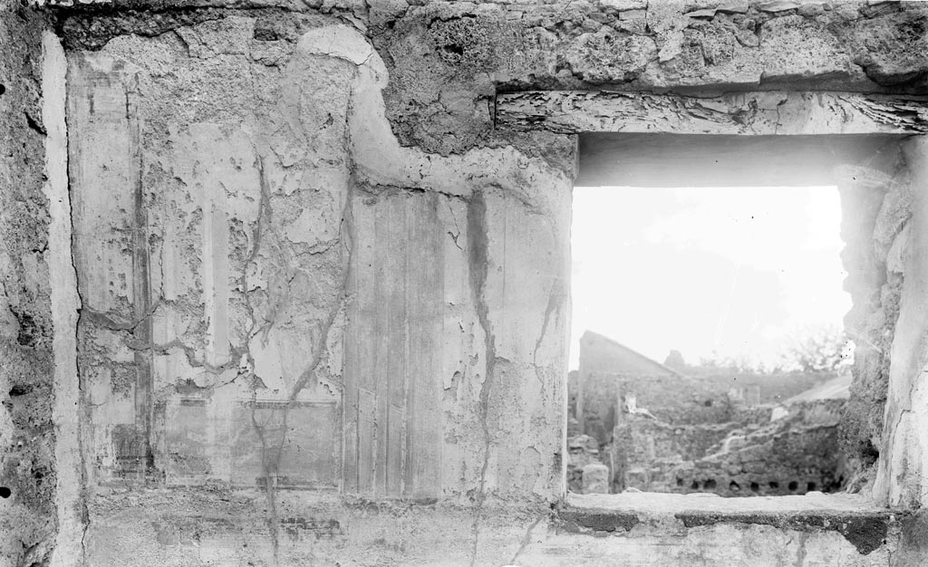 231077 Bestand-D-DAI-ROM-W.0301.jpg
Vl.9.6 Pompeii. W.0301. Room 15, looking west.
Photo by Tatiana Warscher. With kind permission of DAI Rome, whose copyright it remains. 
See http://arachne.uni-koeln.de/item/marbilderbestand/231077
