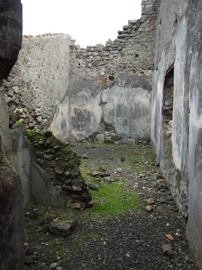 VI.9.6 Pompeii. March 2009. Room 19, looking east. On the left, a recess can be seen just inside the doorway.


