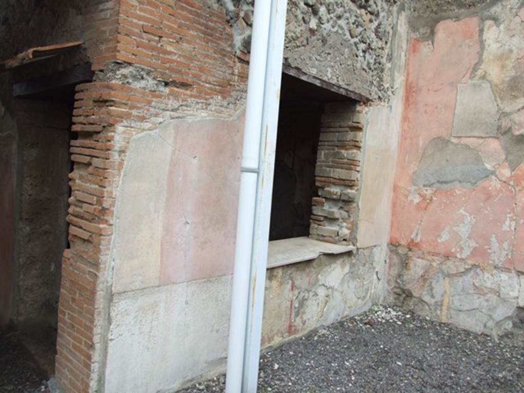 VI.9.6 Pompeii. March 2009. Room 21, doorway and window in north-west corner of garden area.
