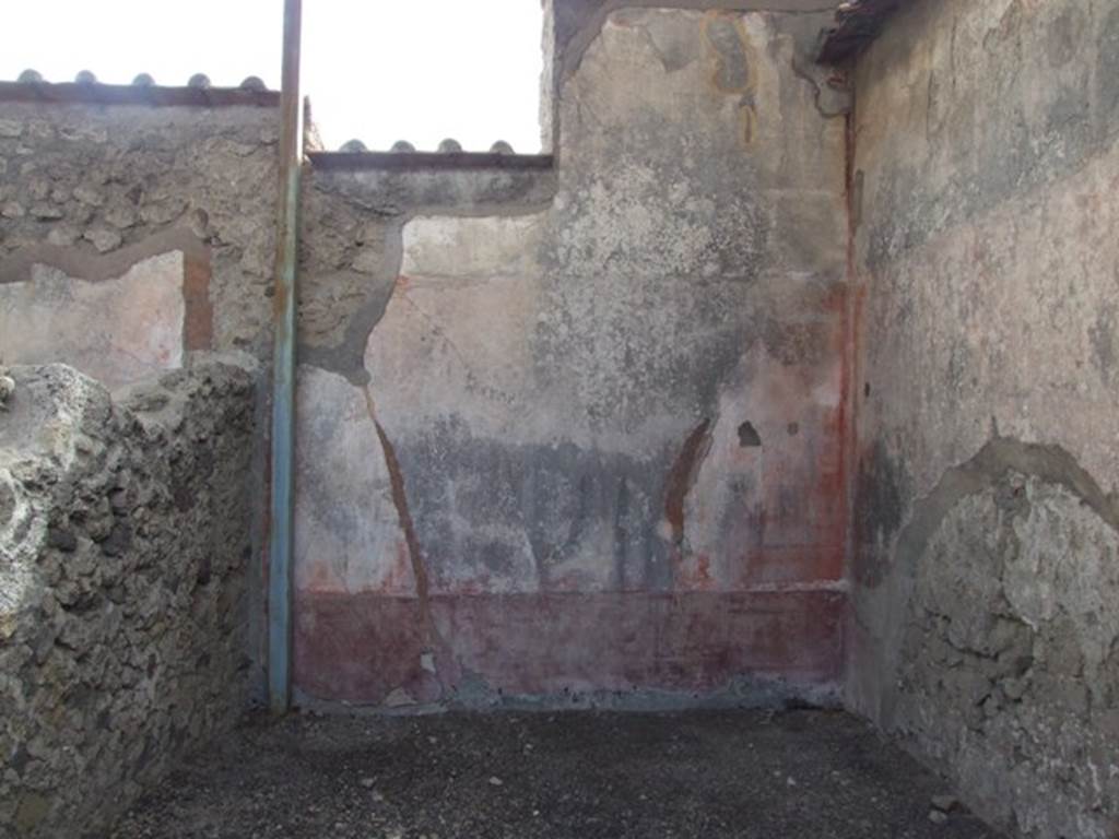 VI.9.7 Pompeii. March 2009. Room 7, south wall of oecus.