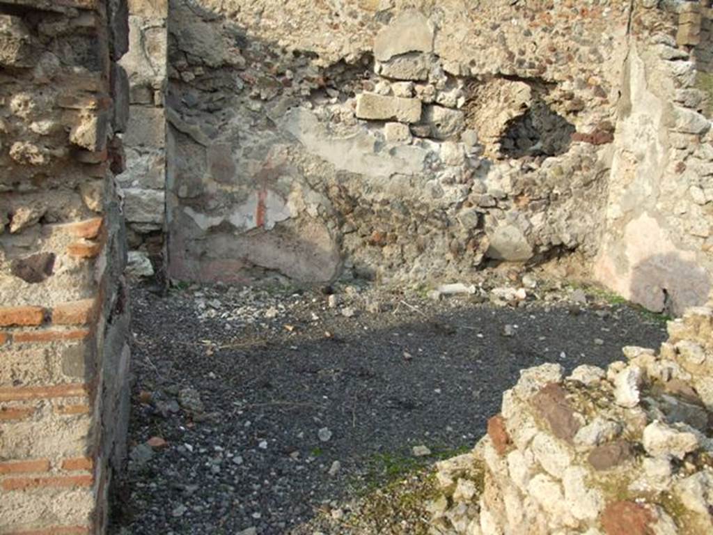 VI.9.14 Pompeii. December 2007. Looking north into room 27, from room 26.