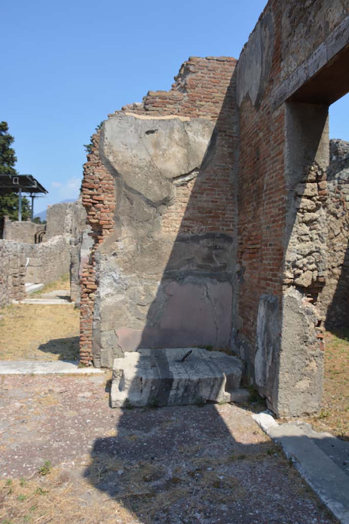 VI.12.5 Pompeii. 14th July 2017. North-east corner of Secondary Atrium, looking north.
Foto Annette Haug, ERC Grant 681269 DÉCOR.
