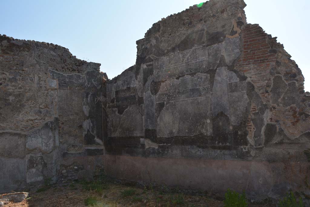 VI.14.43 Pompeii. September 2019. South-east corner.
Foto Annette Haug, ERC Grant 681269 DÉCOR.
