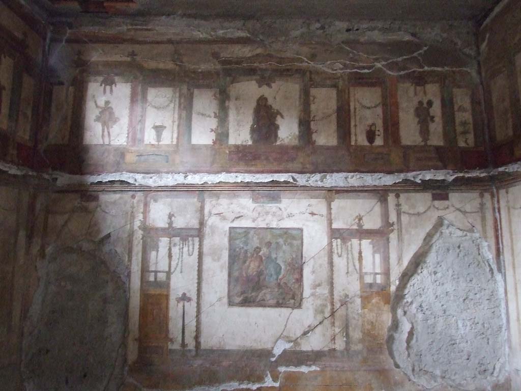 VI.15.1 Pompeii. December 2006. South wall in oecus on south side of atrium.