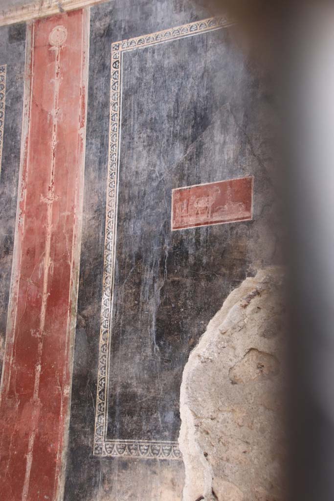 VI.15.1 Pompeii. October 2020. North wall of vestibule at east end. Photo courtesy of Klaus Heese.