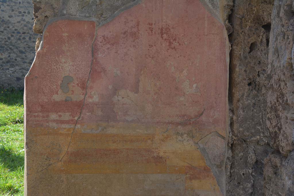 VI 15 5 Pompeii. March 2019. Oecus/triclinium 8, detail from west wall.
Foto Annette Haug, ERC Grant 681269 DCOR.
