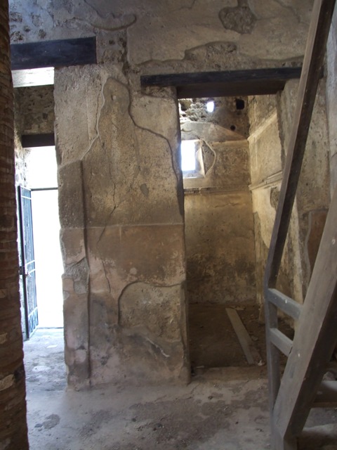 VI.15.9 Pompeii.  March 2009.  Cubiculum. South wall.

