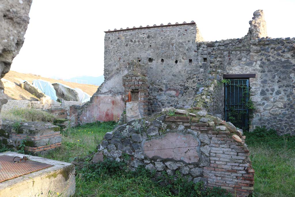 VI.16.23 Pompeii. December 2018. Looking towards south wall, from entrance doorway. Photo courtesy of Aude Durand.