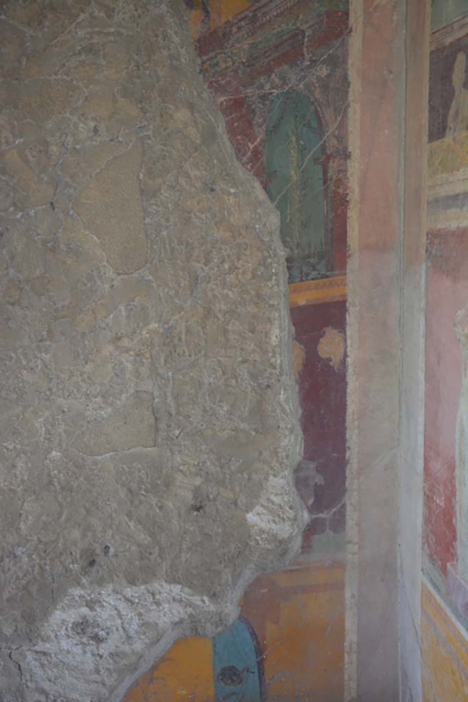 VI.17.41 Pompeii. September 2019. Cubiculum 17, detail from north wall in north-east corner.
Foto Annette Haug, ERC Grant 681269 DCOR.

