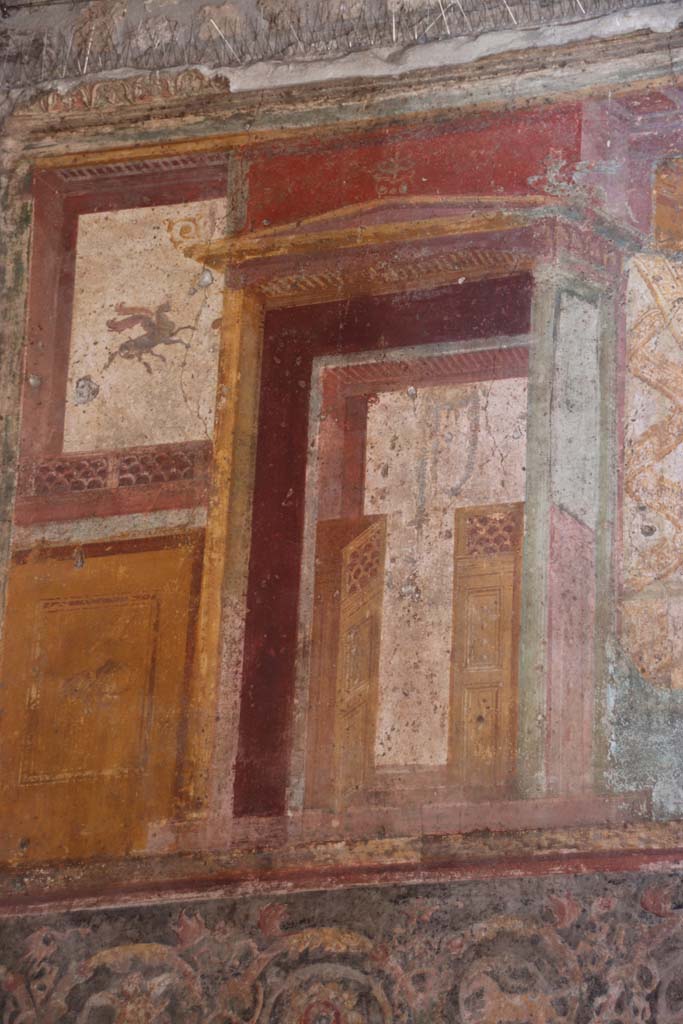 VII.1.47 Pompeii. September 2017. Exedra 10, detail of Euterpe, from middle of side panel at west end of north wall. 
Photo courtesy of Klaus Heese.
