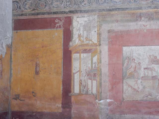 VII.1.47 Pompeii. March 2017. Exedra 10, detail from north wall at west end. 
Photo courtesy Adrian Hielscher.
