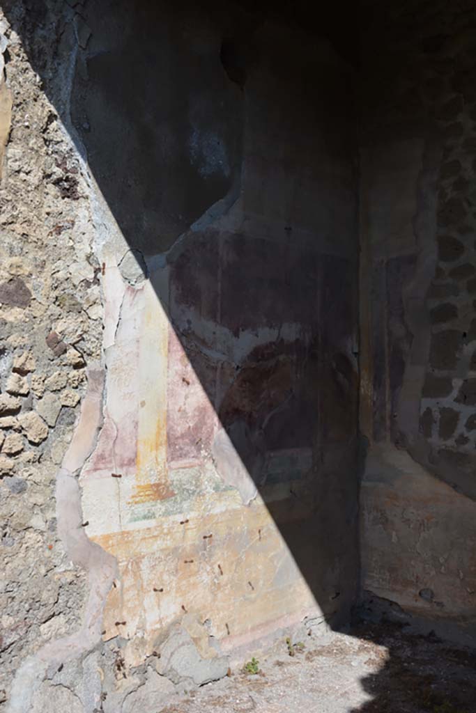 VII.2.16 Pompeii. October 2019.oecus 10, north wall in north-east corner.
Foto Annette Haug, ERC Grant 681269 DCOR.

