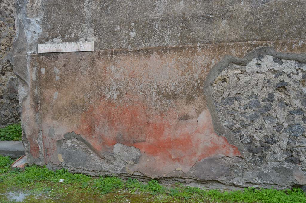 VII.2.16 Pompeii. October 2017. Detail of wall on west side of entrance doorway. 
Foto Taylor Lauritsen, ERC Grant 681269 DÉCOR.
