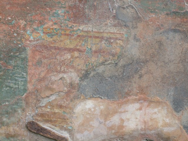 VII.2.20 Pompeii.  March 2009.  Room 14. Triclinium in north east corner of north portico.