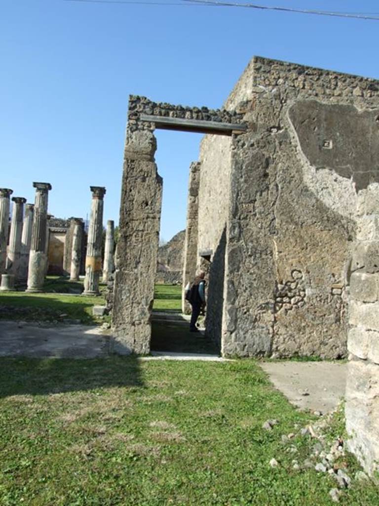 VII.4.31 Pompeii. March 2009. Room 11, corridor to peristyle on east side of tablinum.