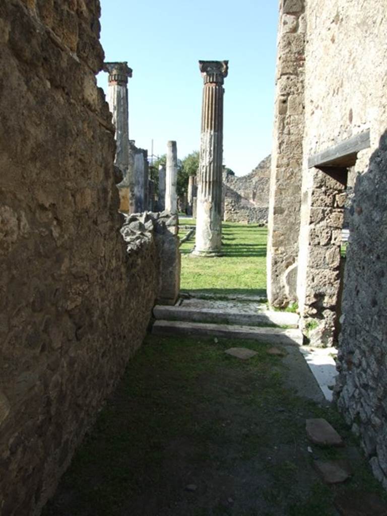 VII.4.31 Pompeii. March 2009. Room 11, corridor to steps to peristyle, and small doorway to room 12, oecus.