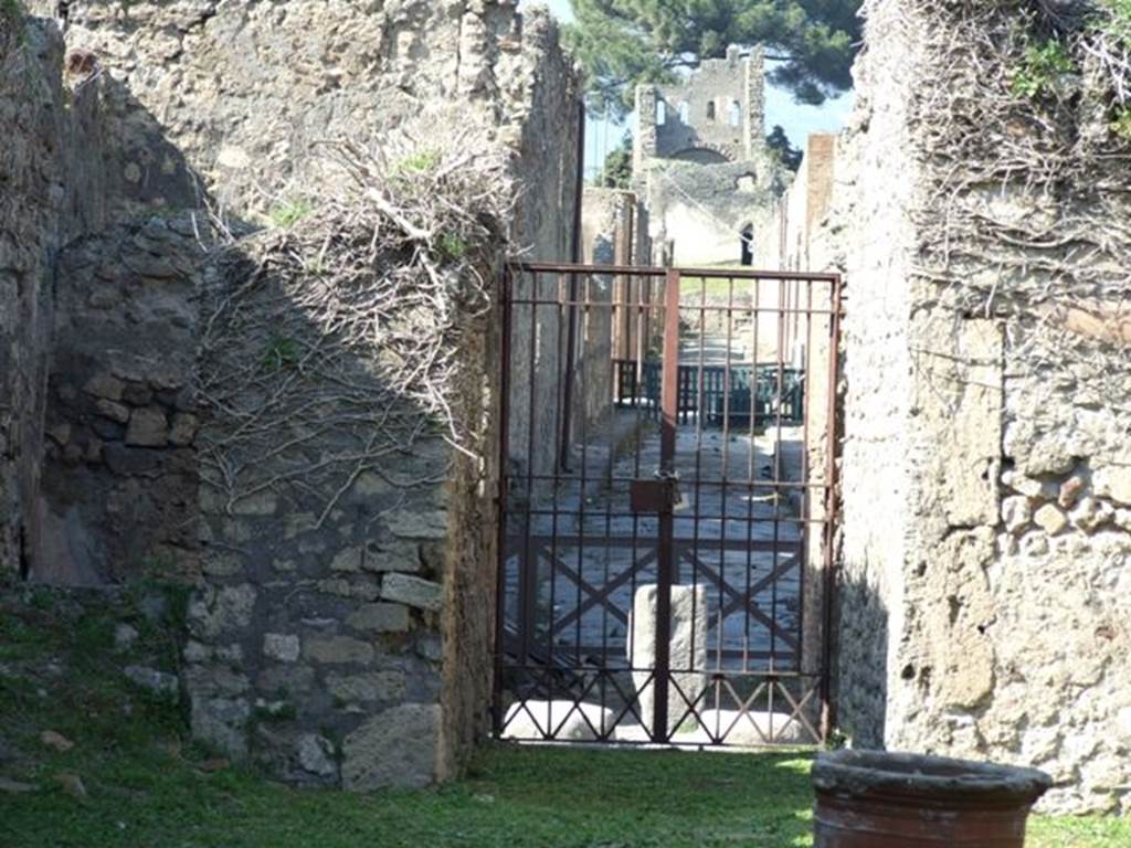 VII.4.56 Pompeii.  March 2009. Looking north from entrance, across Via della Fortuna, along Vicolo del Labirinto, to Tower X.