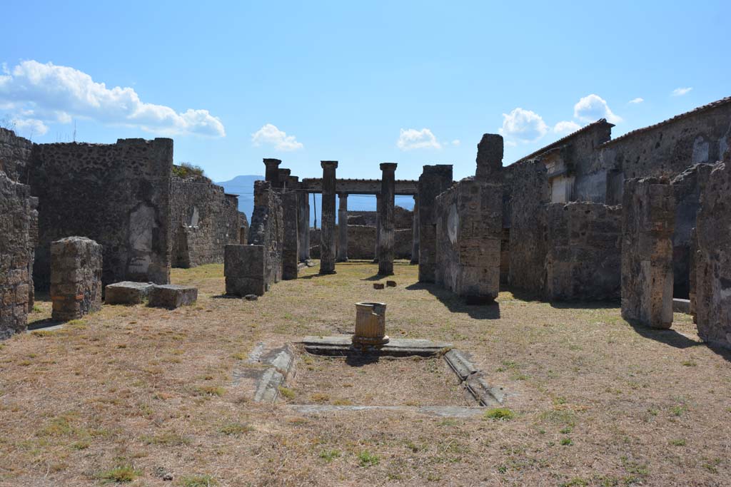 VII.4.57 Pompeii. September 2019. Looking south across impluvium in atrium.
Foto Annette Haug, ERC Grant 681269 DÉCOR.
