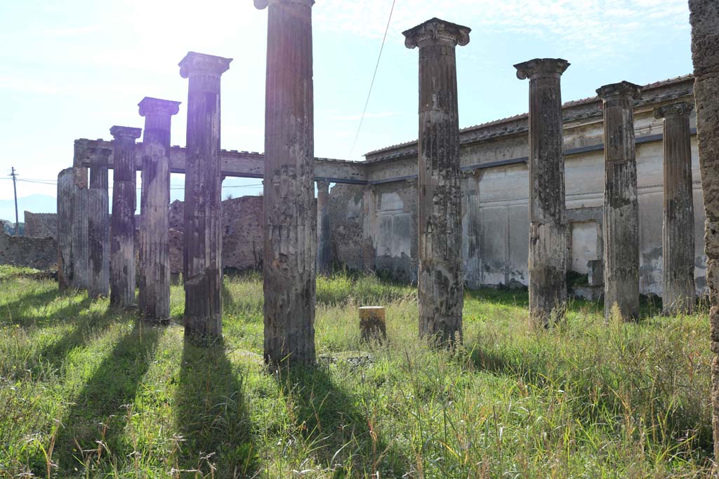 VII.4.57, Pompeii December 2018. Looking south-west across peristyle. Photo courtesy of Aude Durand.