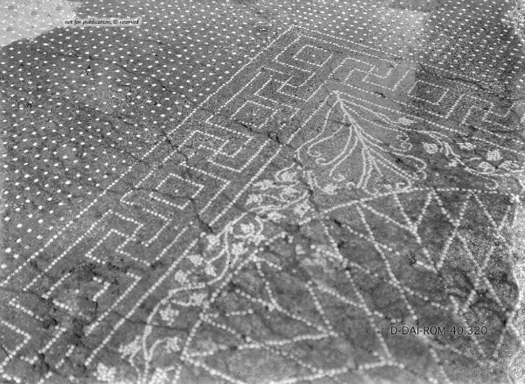 VII.6.28 Pompeii. 1931. South-west corner of the peristyle.  
DAIR 31.2878. Photo © Deutsches Archäologisches Institut, Abteilung Rom, Arkiv. 

