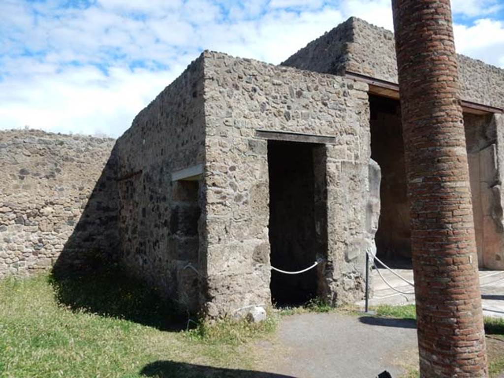 VII.7.5, Pompeii. May 2018. Room y, on left, and doorway to room x, cubiculum, in centre. Photo courtesy of Buzz Ferebee.