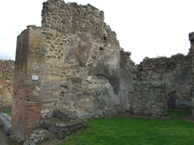 VII.12.4 Pompeii.  December 2007.  Base of staircase on east wall.