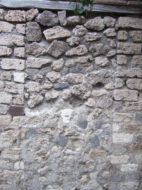 VII.13.17 Pompeii. December 2005. Looking across kitchen with hearth.