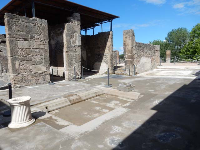 VII.15.2 Pompeii. September 2017. Looking north across atrium towards tablinum, at rear. 
Photo courtesy of Klaus Heese.
