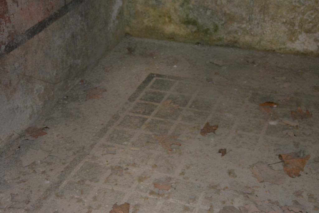 VII.16.17-22 Pompeii. October 2018. Room 24, detail of flooring in north-east corner.
Foto Annette Haug, ERC Grant 681269 DÉCOR.
