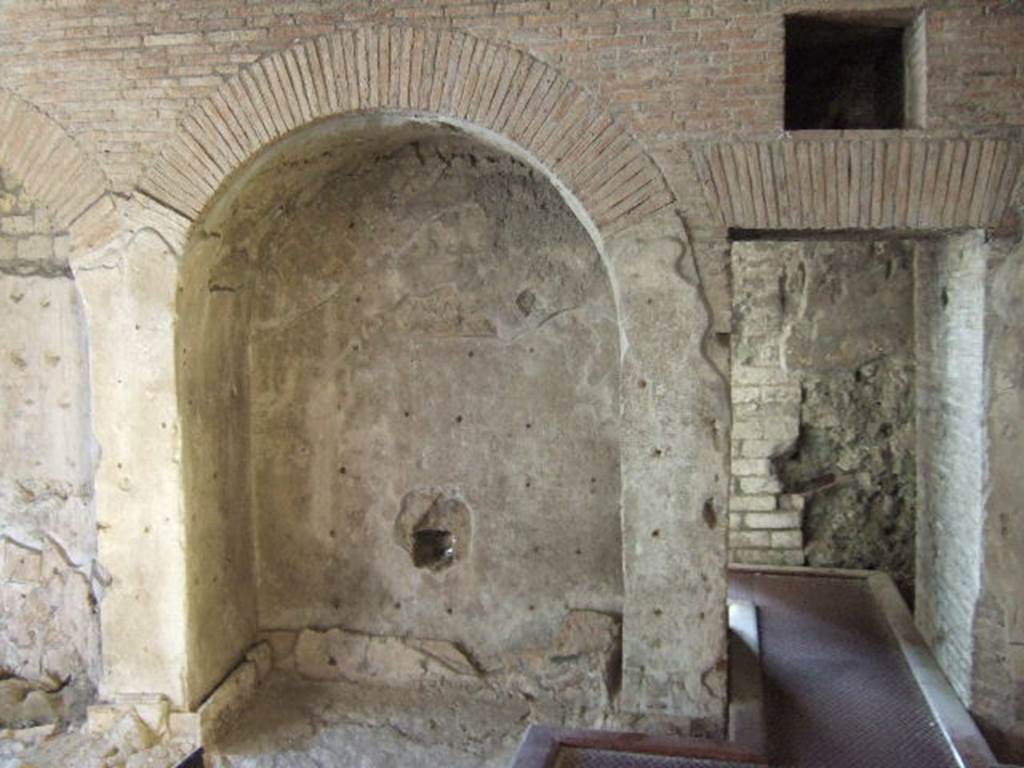 VII.16.a Pompeii. December 2006. Room 4, north wall with large niche on the west side of the door to another room.
