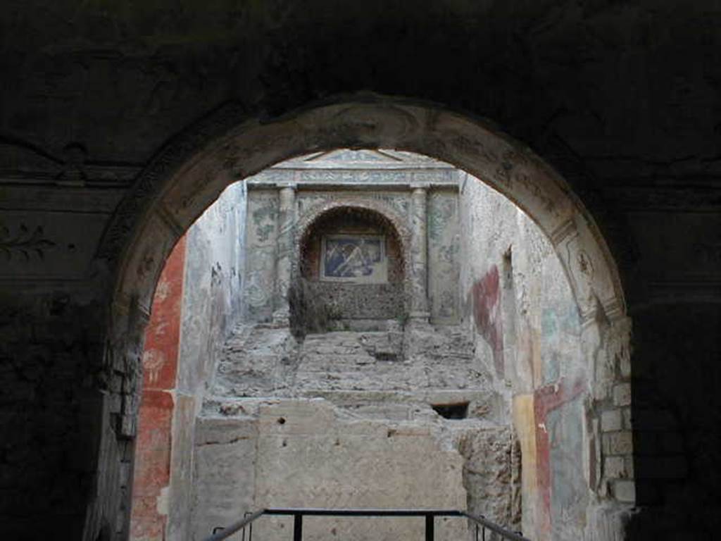 VII.16.a Pompeii. December 2006. Room 6, stuccoed arch leading to room 9, natatio with nymphaeum.