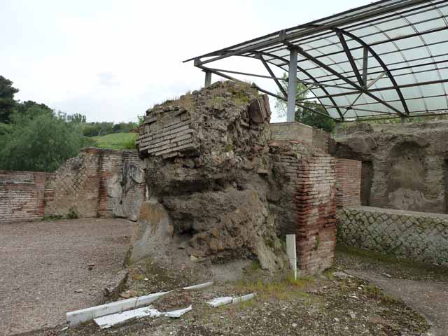 VII.16.a Pompeii. May 2015.  Remains of marble at ground level, near debris. Photo courtesy of Buzz Ferebee.
