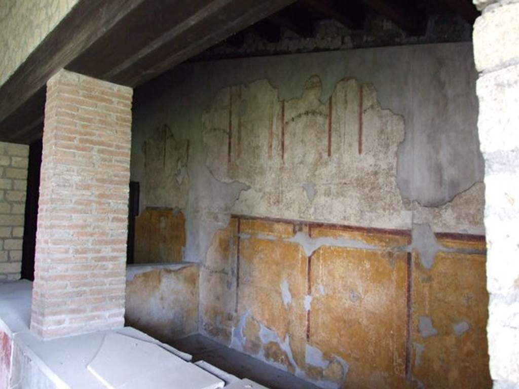 VII.16.a Pompeii. December 2006.  Corridor A, south wall, leading into corridor D.