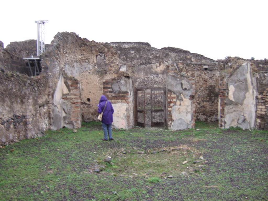 VIII.2.3 Pompeii. December 2005. Doorway to cubiculum on west of entrance corridor.
