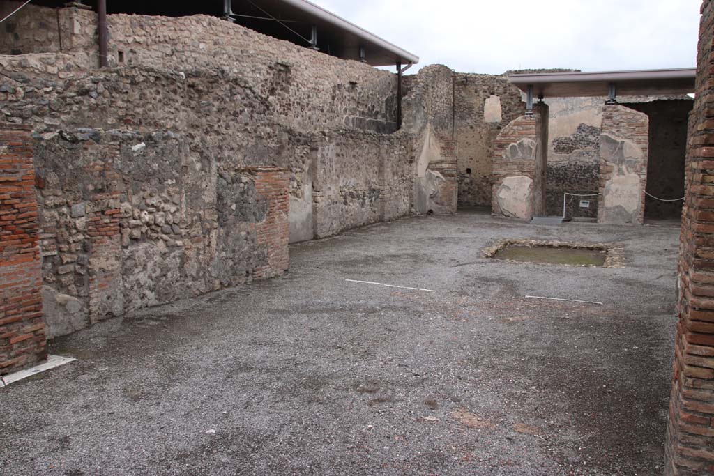 VIII.2.3 Pompeii. April 2019. Looking south across peristyle garden. Photo courtesy of Rick Bauer.

