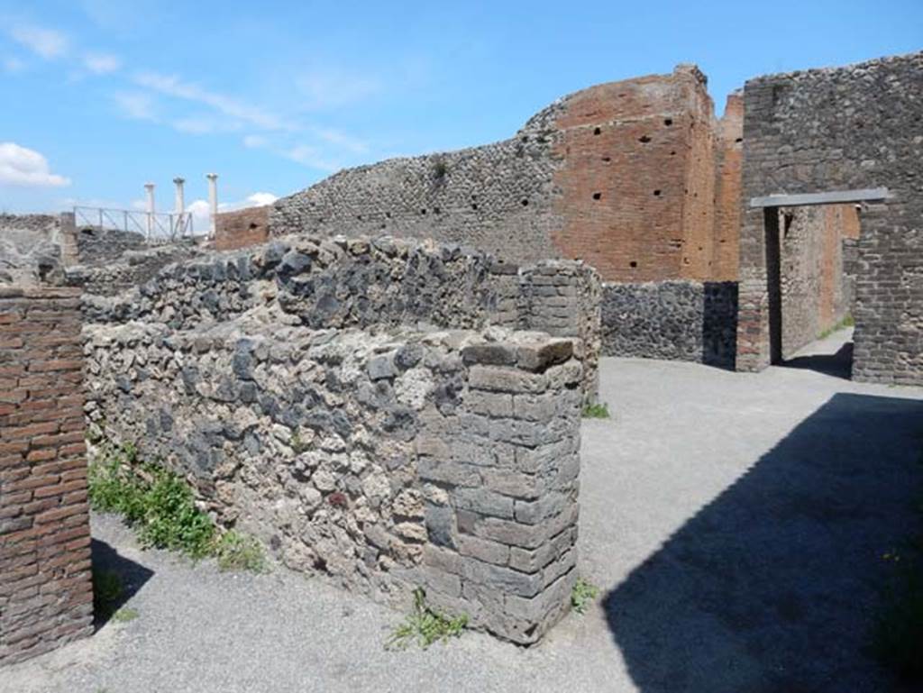 VIII.2.3/5 Pompeii. May 2018. Looking north-east across rear of VIII.2.5, towards west wall of VIII.2.6 from north-east corner of peristyle of VIII.2.3. Photo courtesy of Buzz Ferebee.

