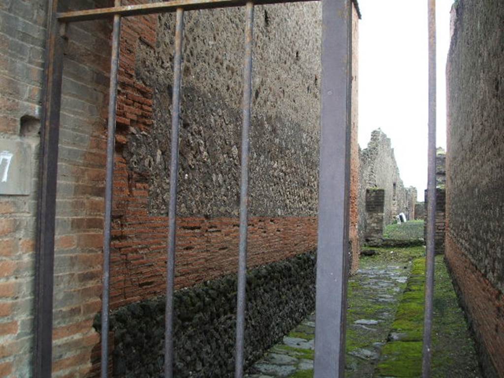 VIII.2.7 Pompeii. October 2020. 
Looking south from entrance doorway along Vicolo del Foro to rear. Photo courtesy of Klaus Heese.
