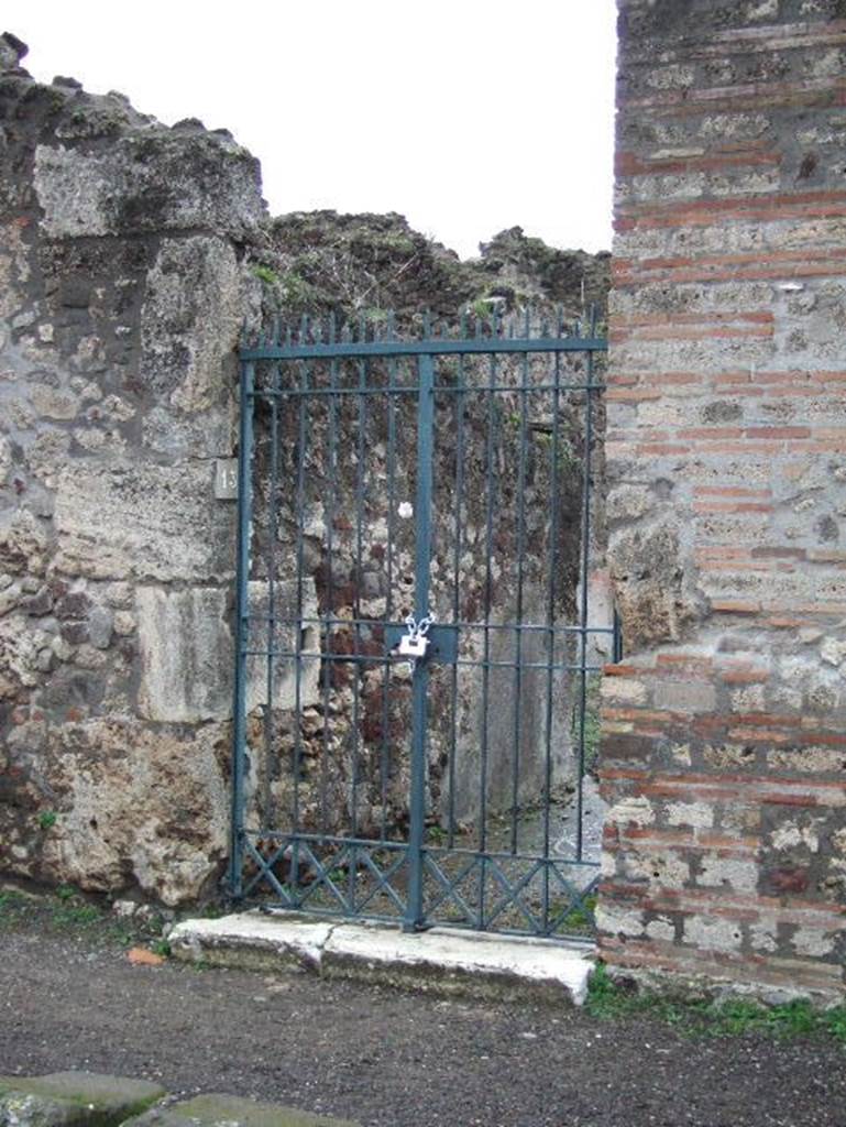VIII.2.13 Pompeii. December 2004. Entrance doorway.